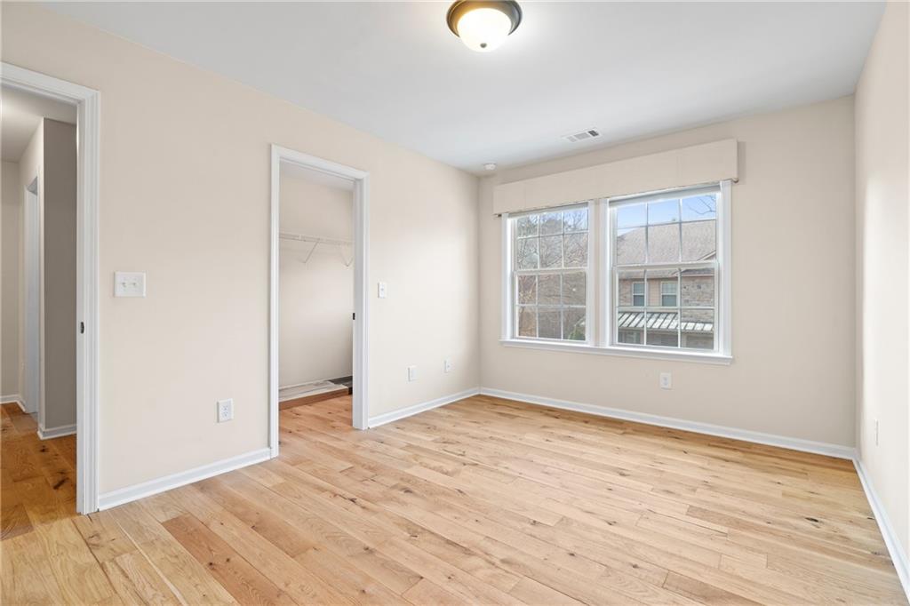 4521 W Village Court SE