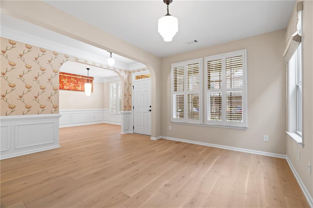 4521 W Village Court SE