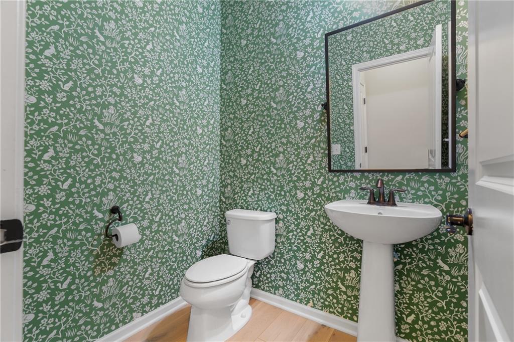 4521 W Village Court SE