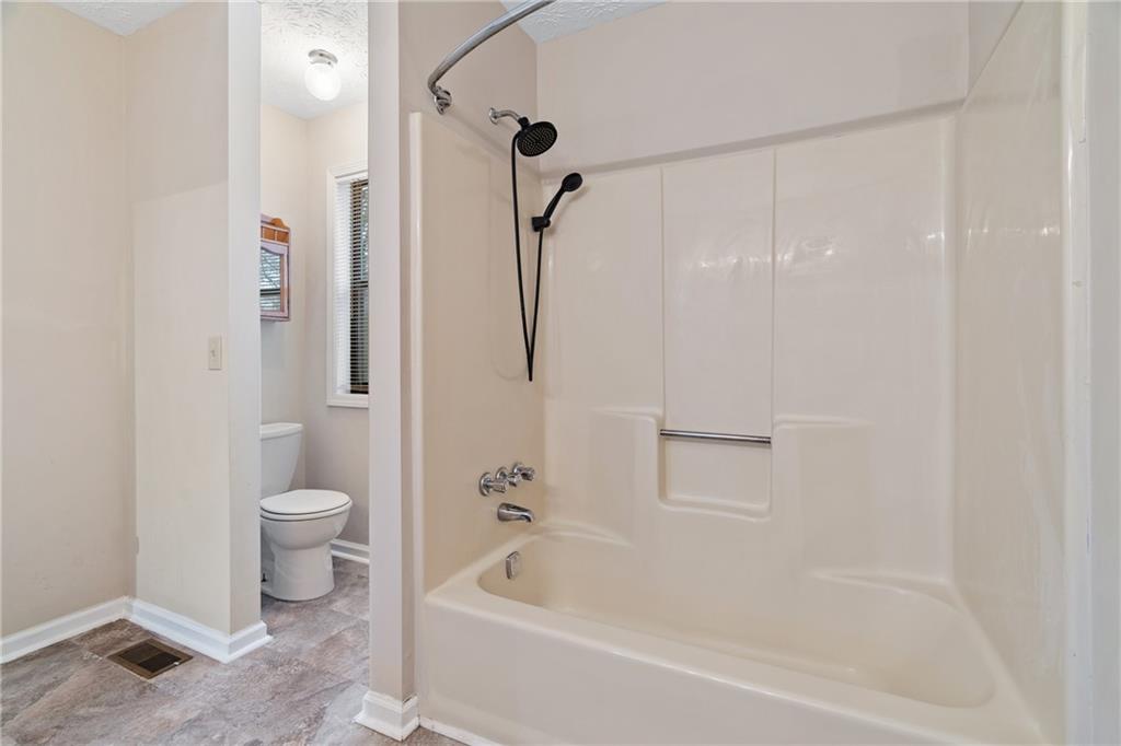 2771 Hawk Trace Court NE