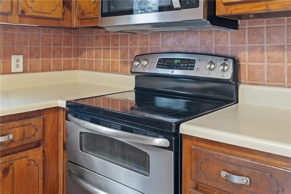 2771 Hawk Trace Court NE