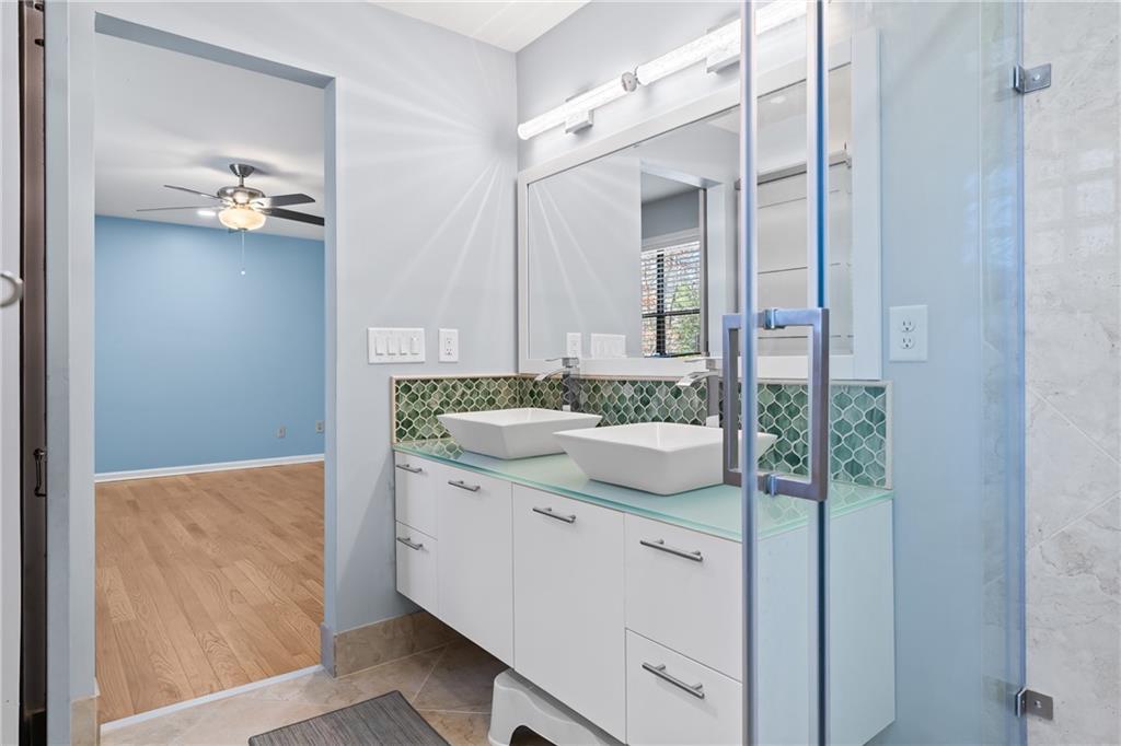 3036 Leafwood Drive SE