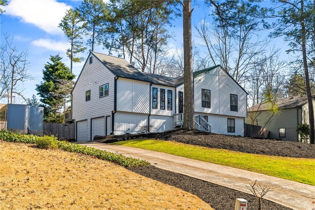 3036 Leafwood Drive SE