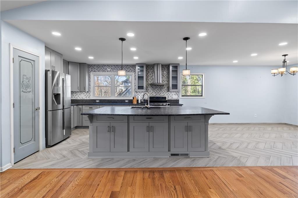 3036 Leafwood Drive SE