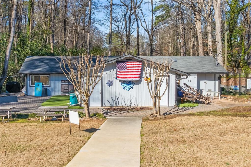 3036 Leafwood Drive SE