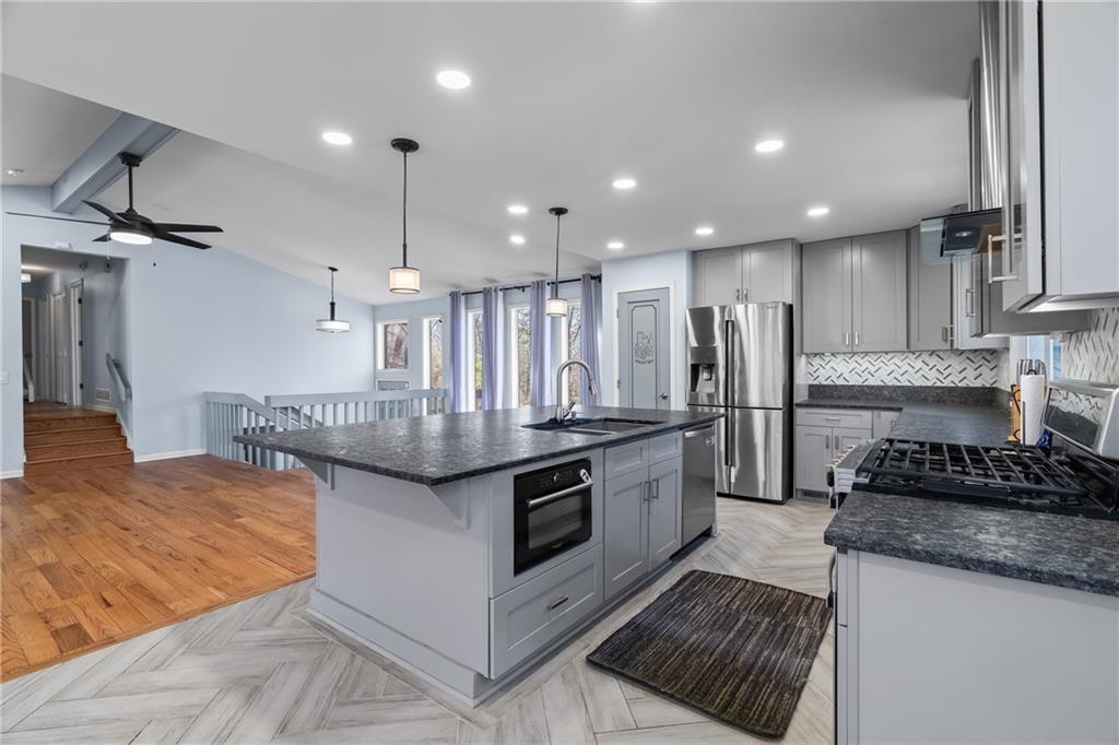 3036 Leafwood Drive SE