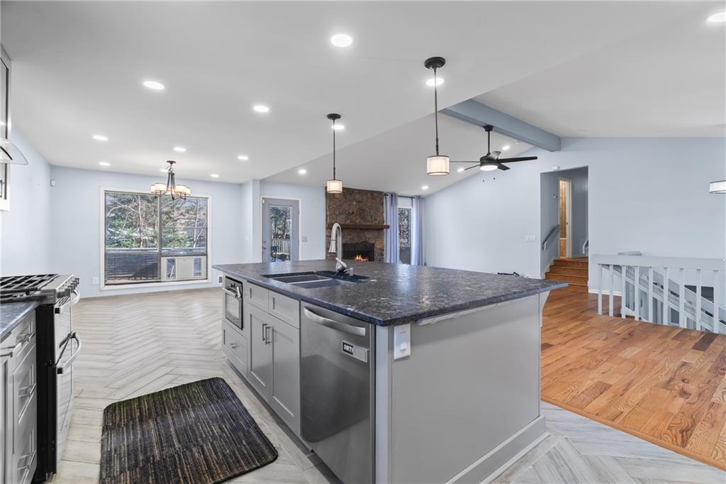 3036 Leafwood Drive SE