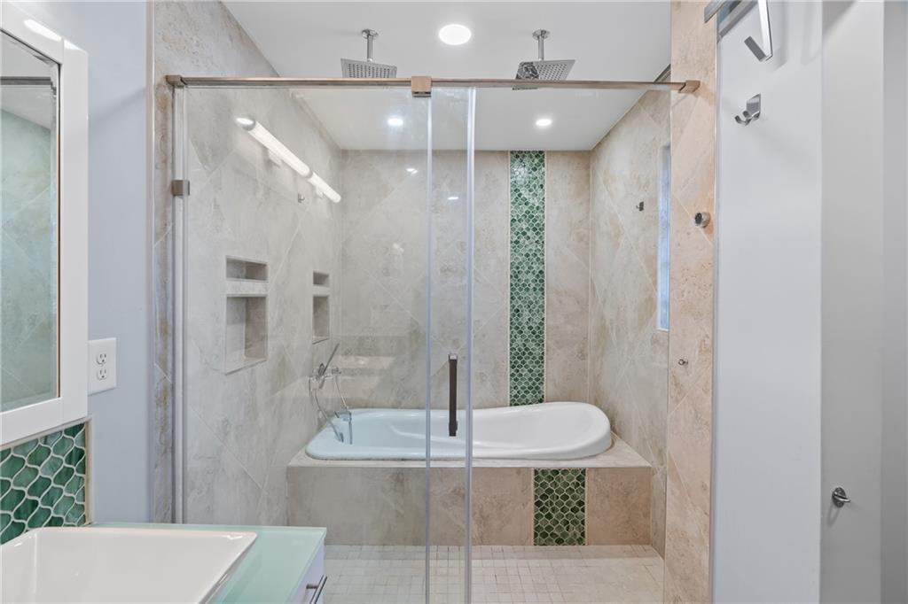 3036 Leafwood Drive SE