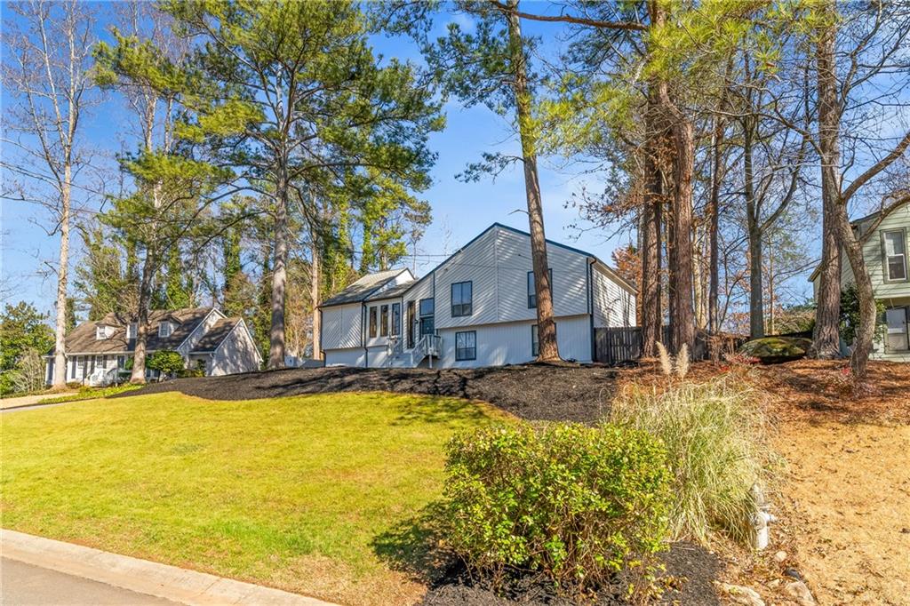 3036 Leafwood Drive SE