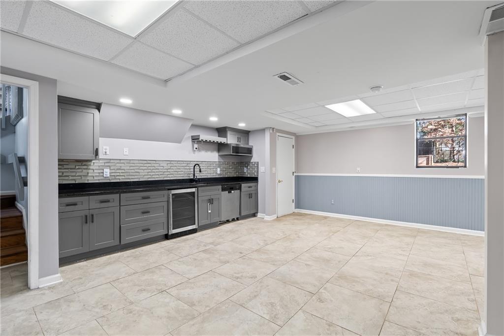 3036 Leafwood Drive SE