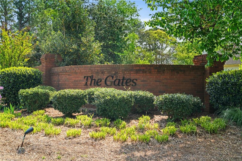 760 Gates Lane