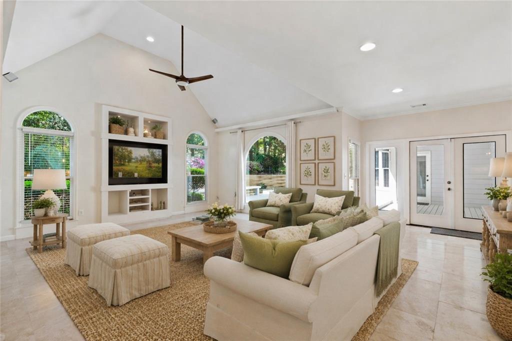 735 Mill Circle