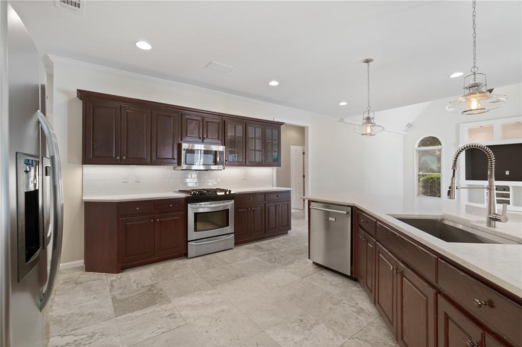 735 Mill Circle