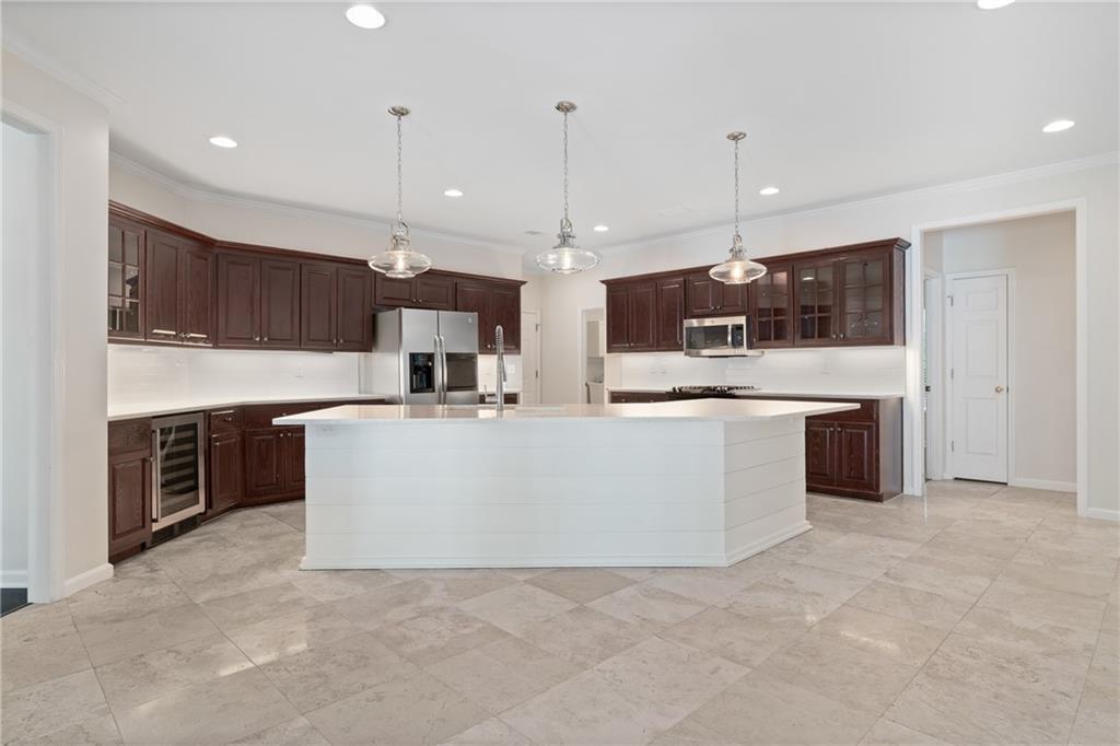 735 Mill Circle