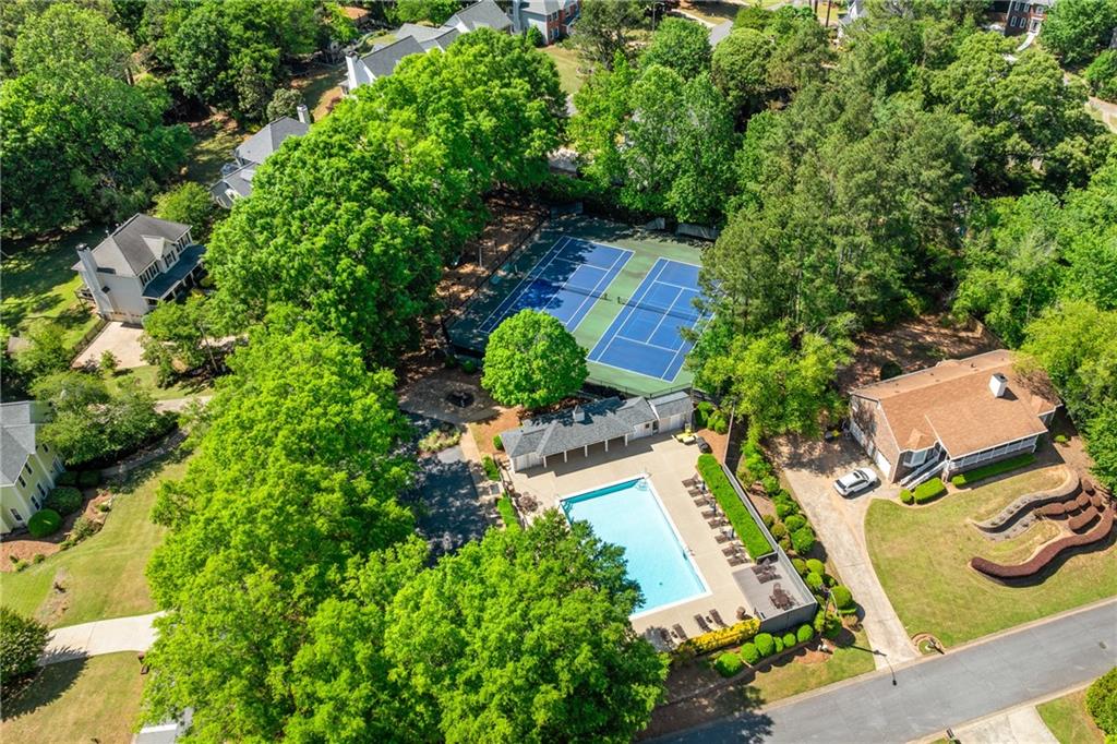 1325 Willow Tree Drive