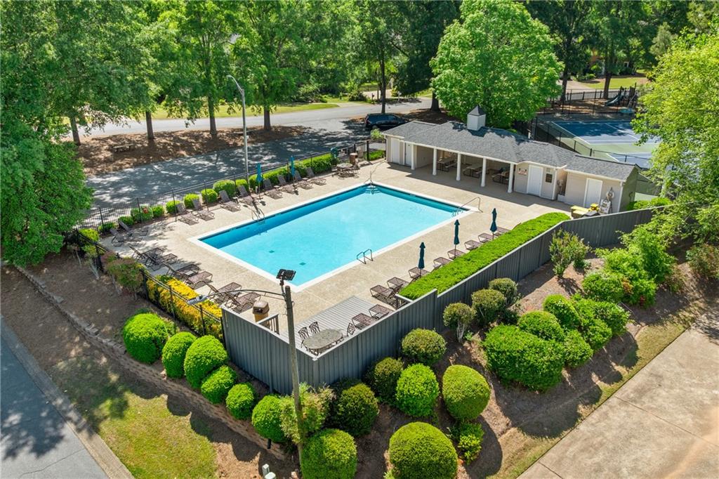 1325 Willow Tree Drive