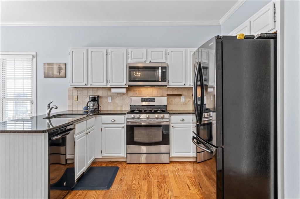 1325 Willow Tree Drive