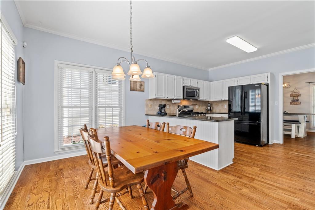 1325 Willow Tree Drive
