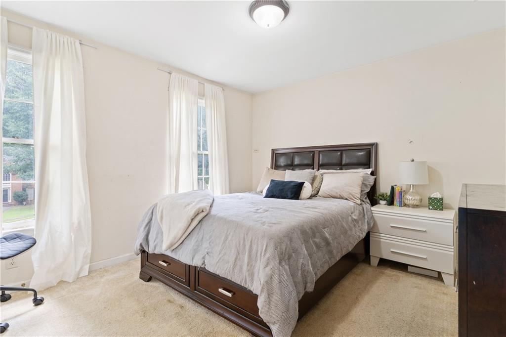 3043 Milford SW