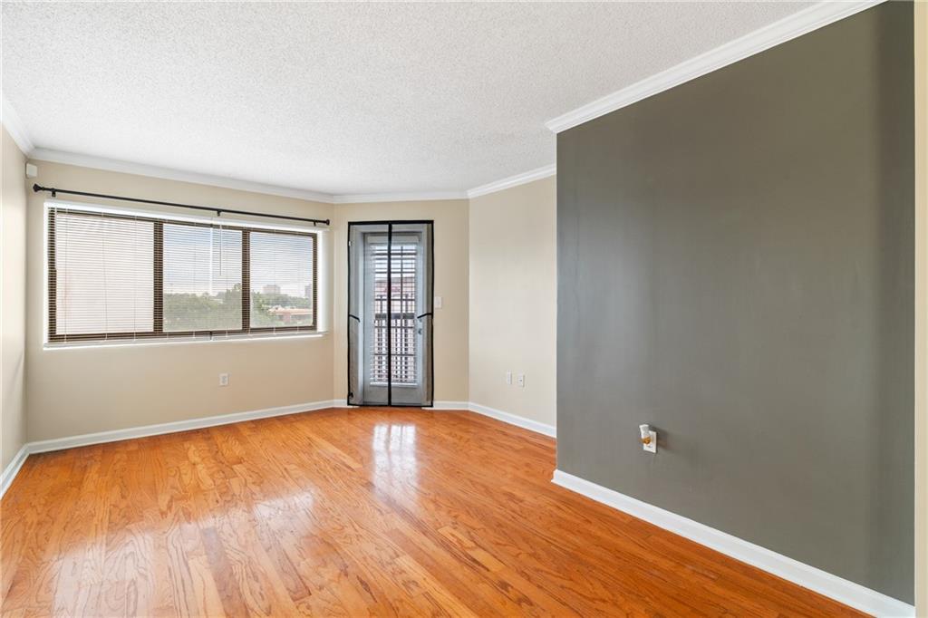 795 Hammond Drive Unit 701