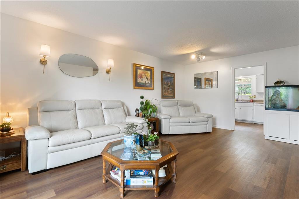323 Cabaret Court SW