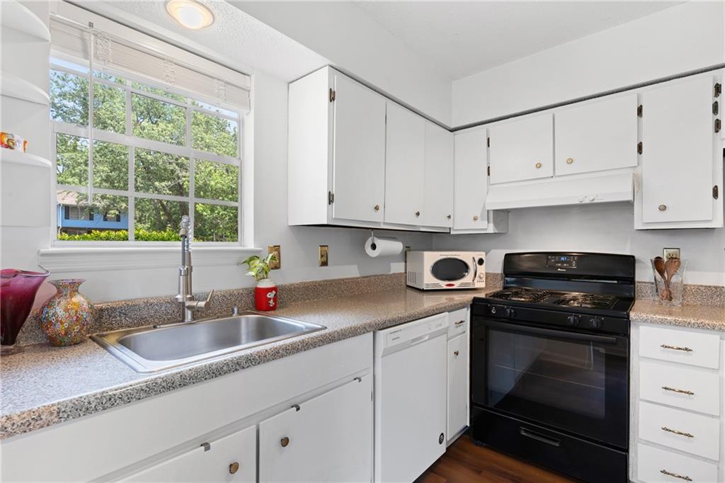 323 Cabaret Court SW