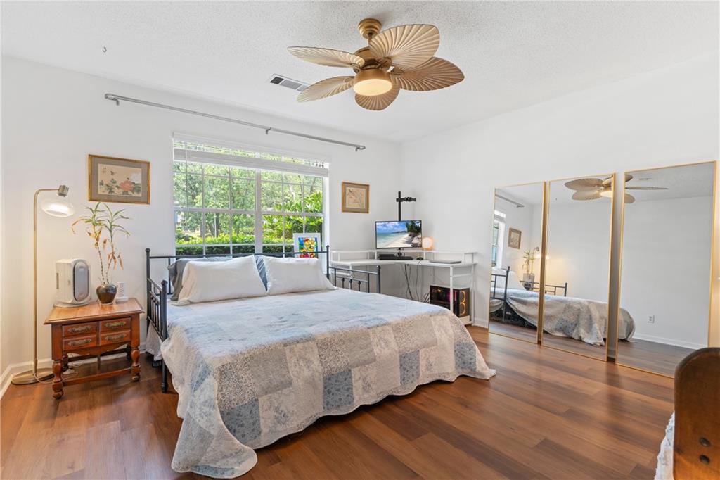 323 Cabaret Court SW
