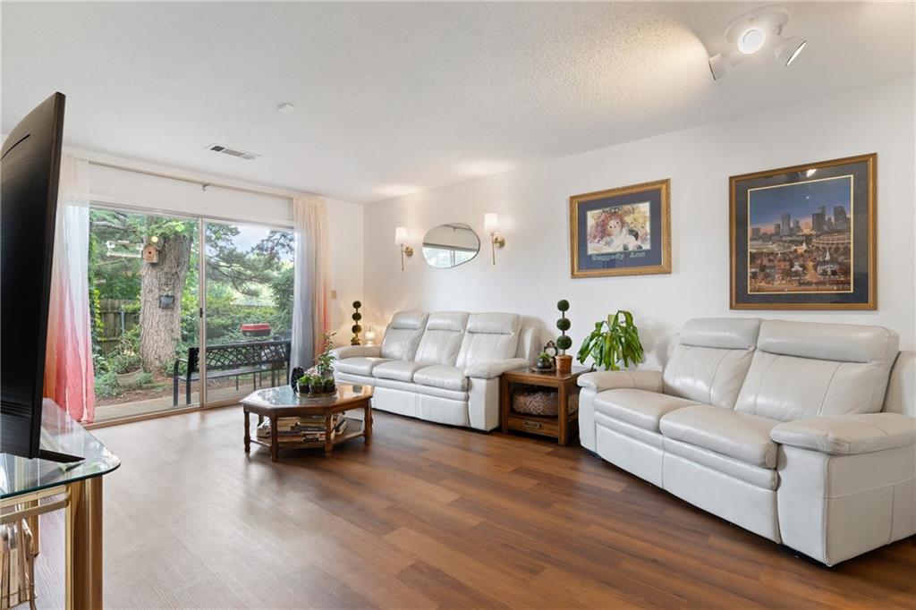 323 Cabaret Court SW