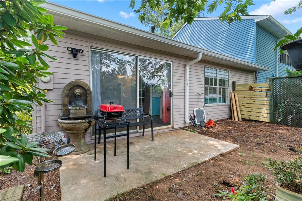 323 Cabaret Court SW