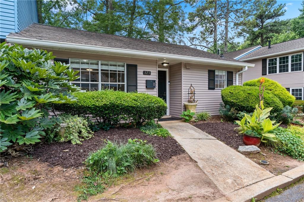 323 Cabaret Court SW