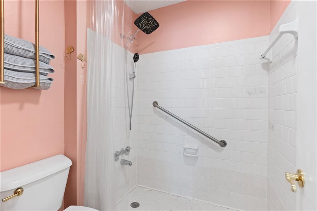 323 Cabaret Court SW