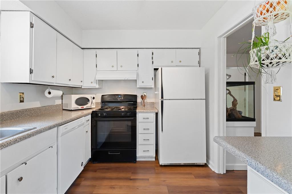 323 Cabaret Court SW