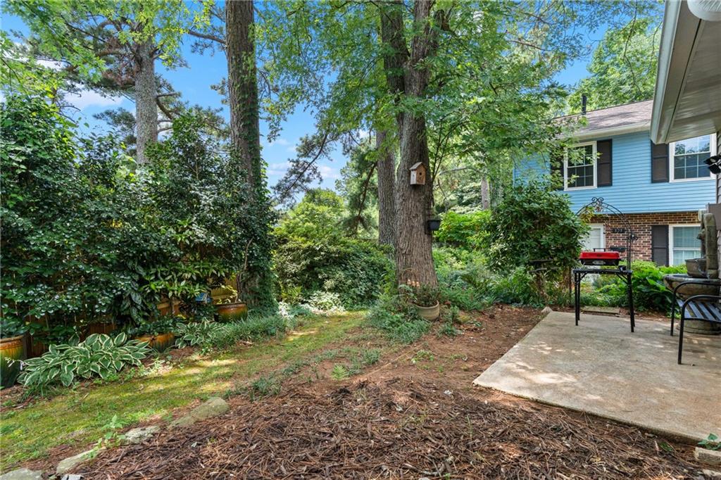 323 Cabaret Court SW