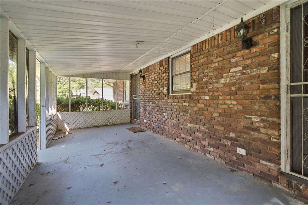 2710 Tanglewood Trail