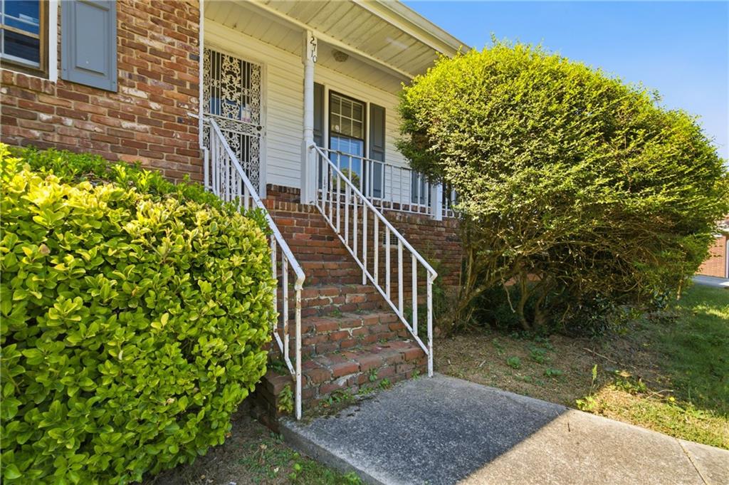 2710 Tanglewood Trail