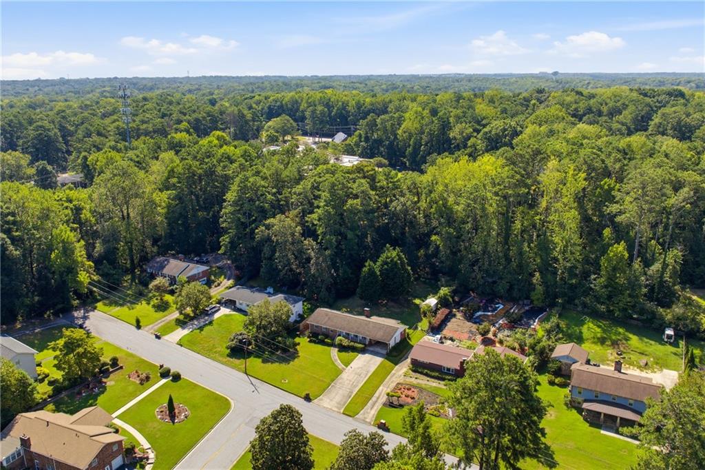 2710 Tanglewood Trail