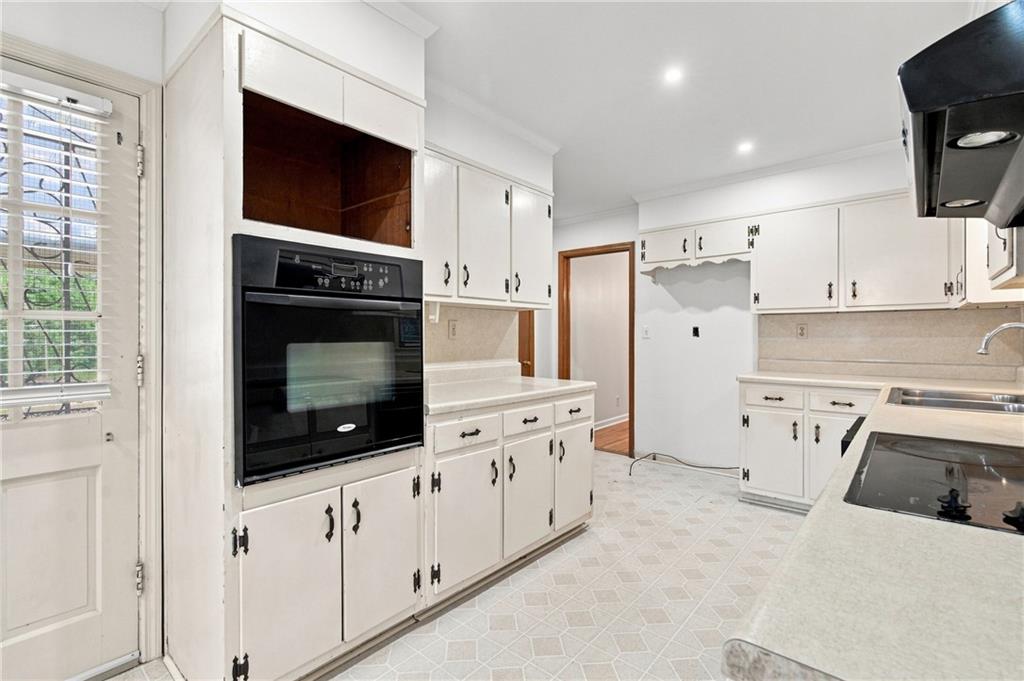 2710 Tanglewood Trail
