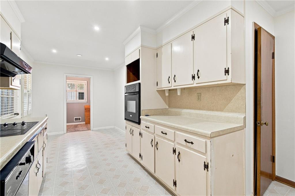 2710 Tanglewood Trail