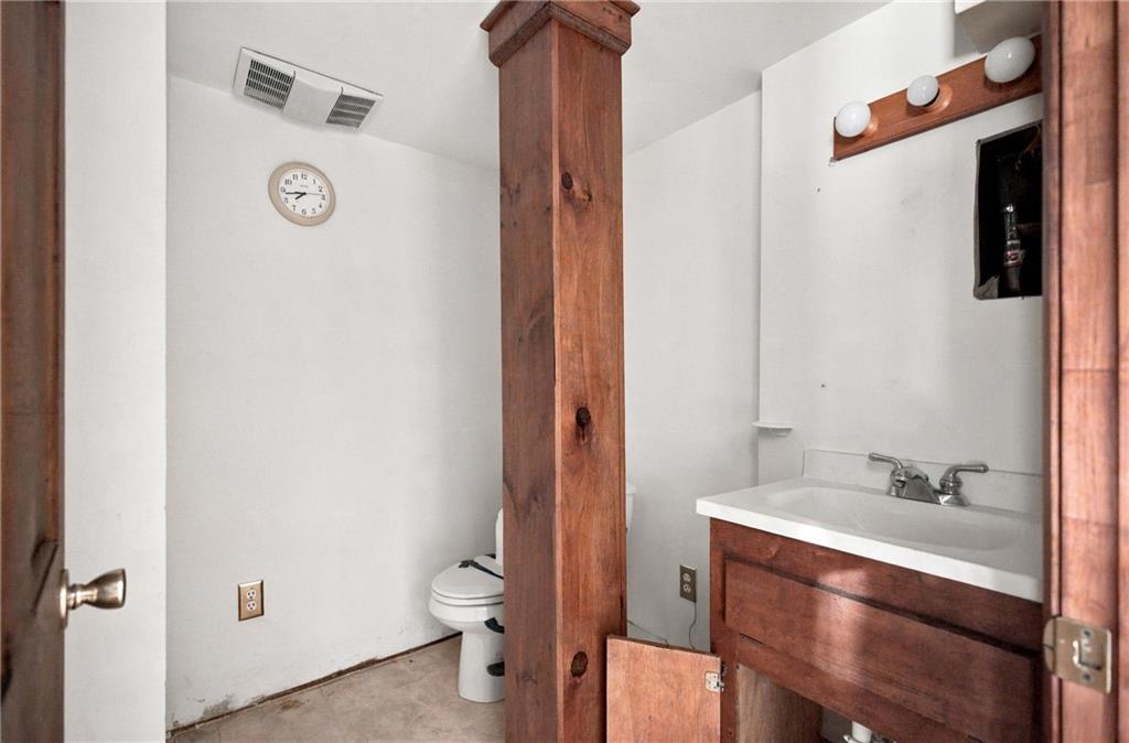 2710 Tanglewood Trail
