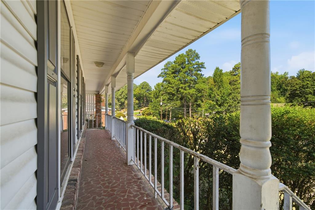 2710 Tanglewood Trail