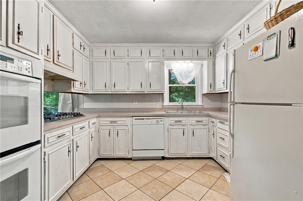 2498 Johnson Drive