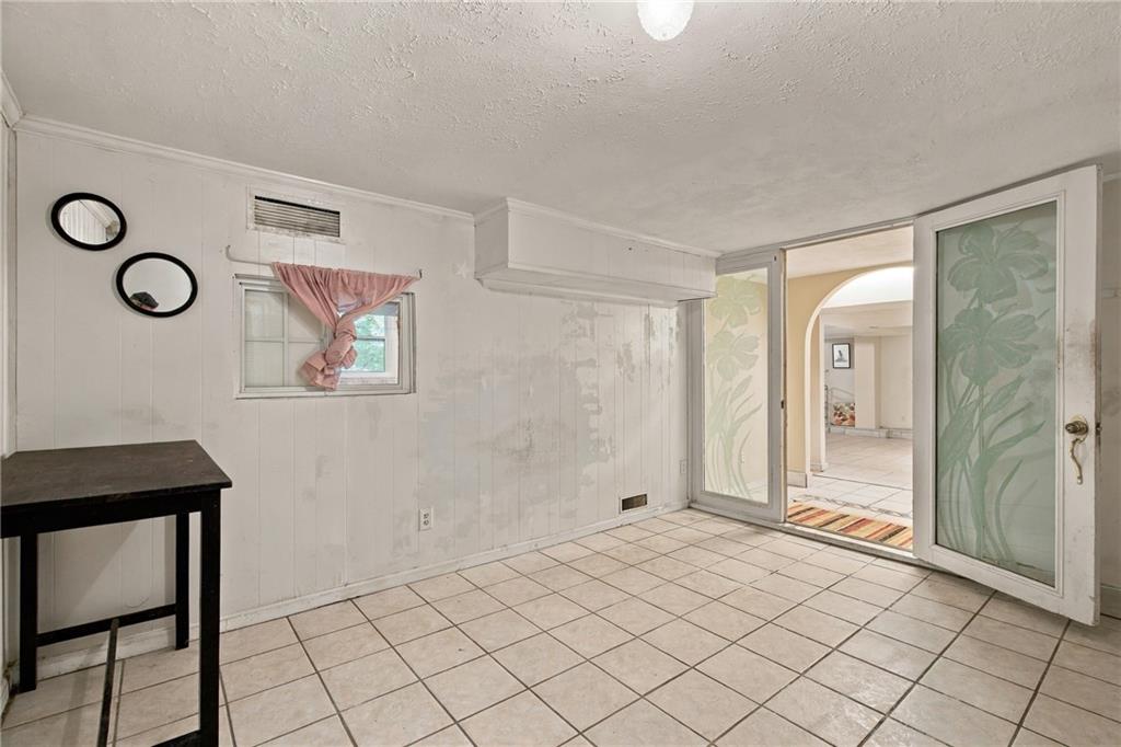 2498 Johnson Drive