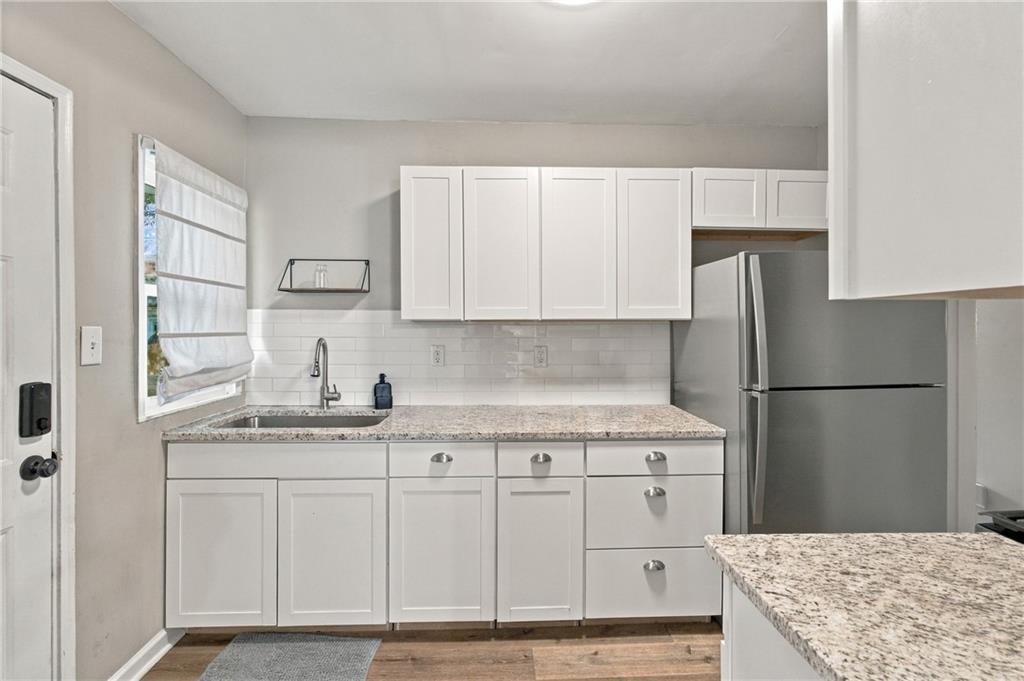 106 Aviation Road SE