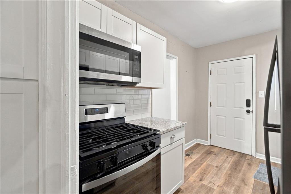 106 Aviation Road SE