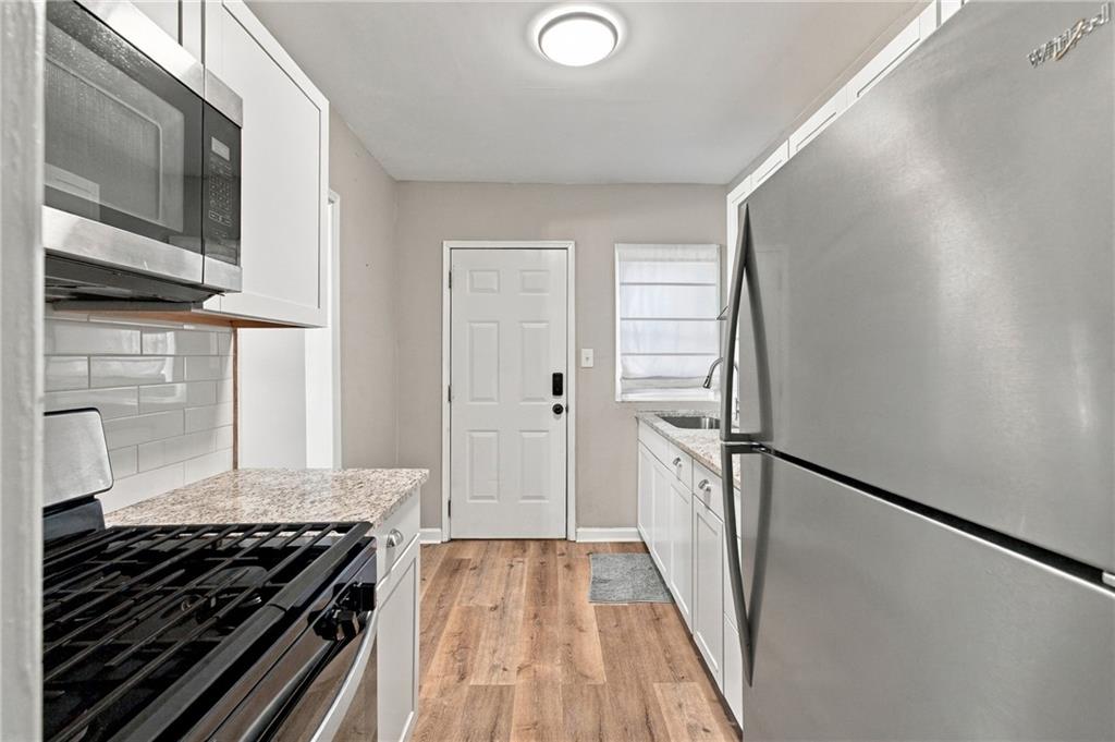 106 Aviation Road SE