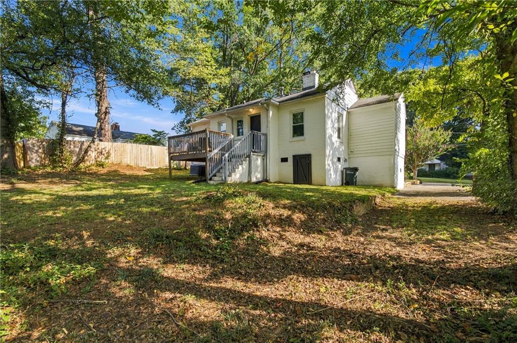 106 Aviation Road SE