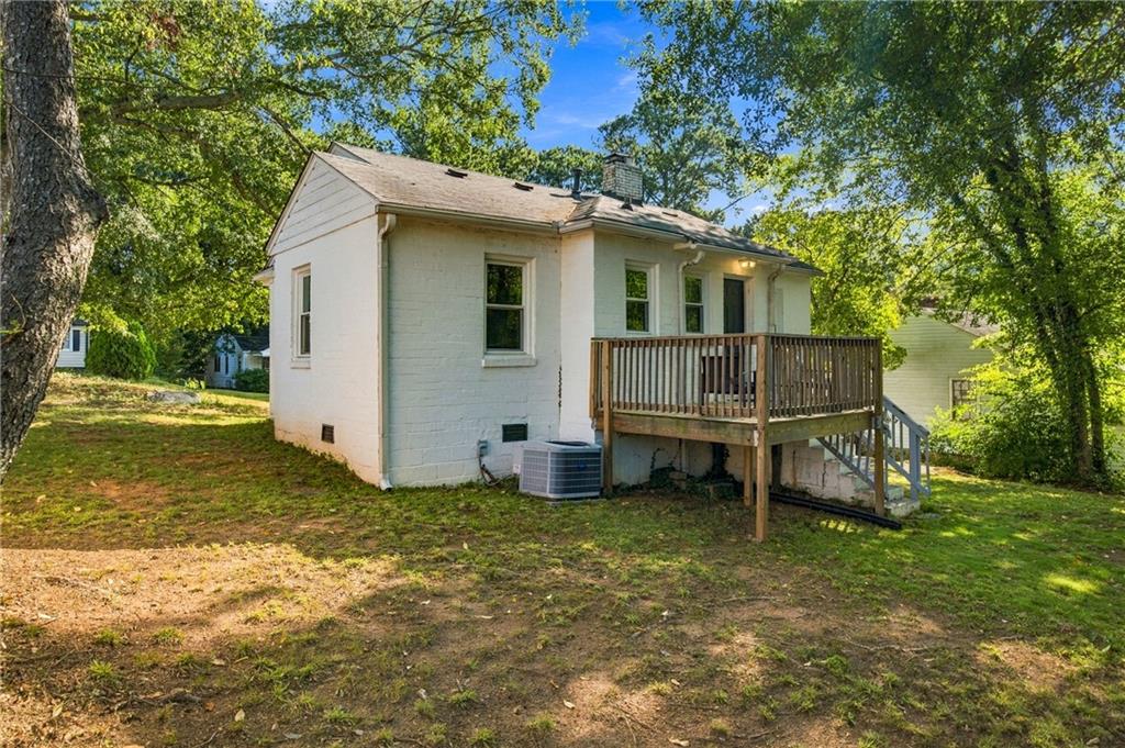 106 Aviation Road SE