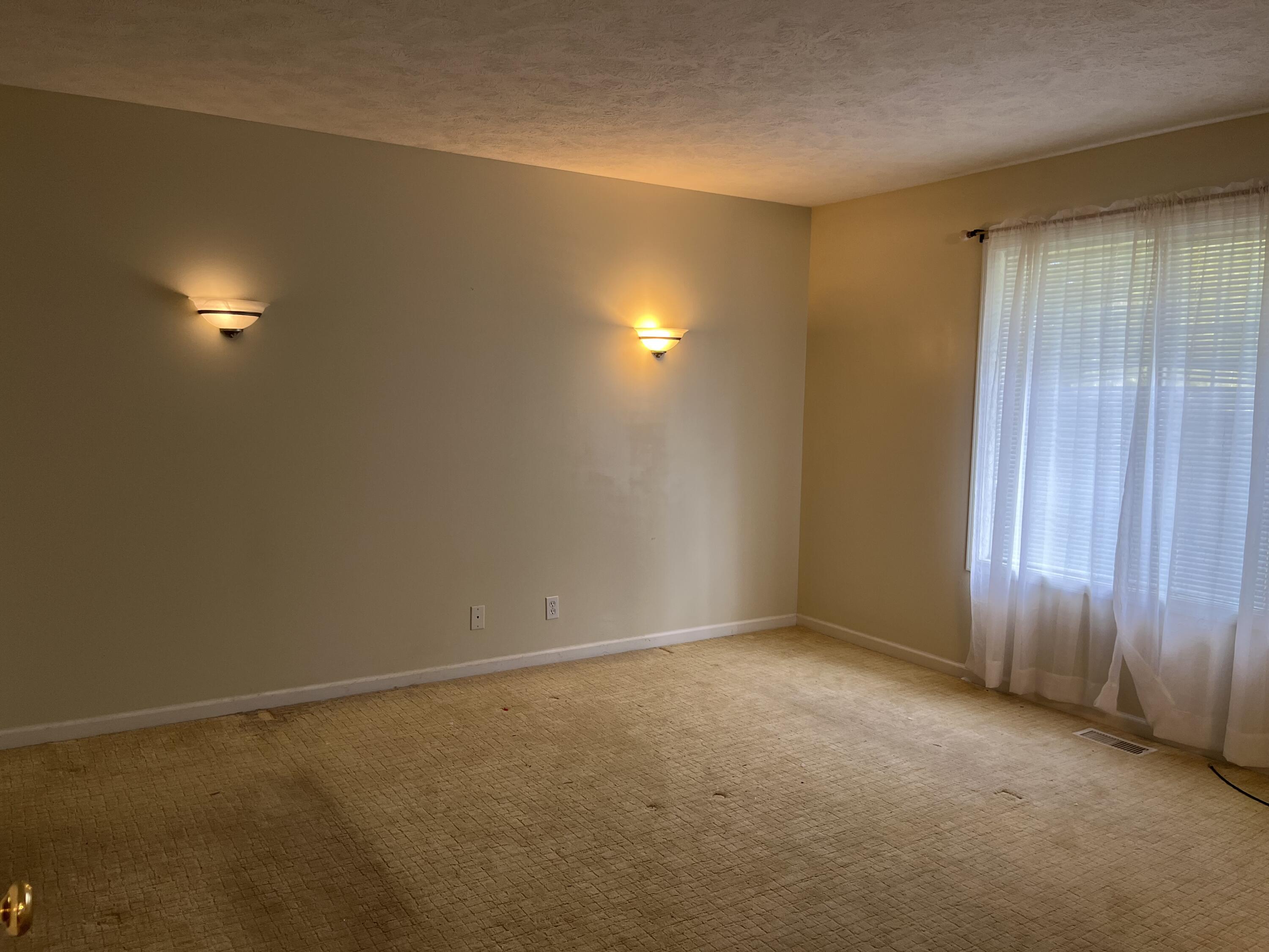 3590 Twin Oaks Lane