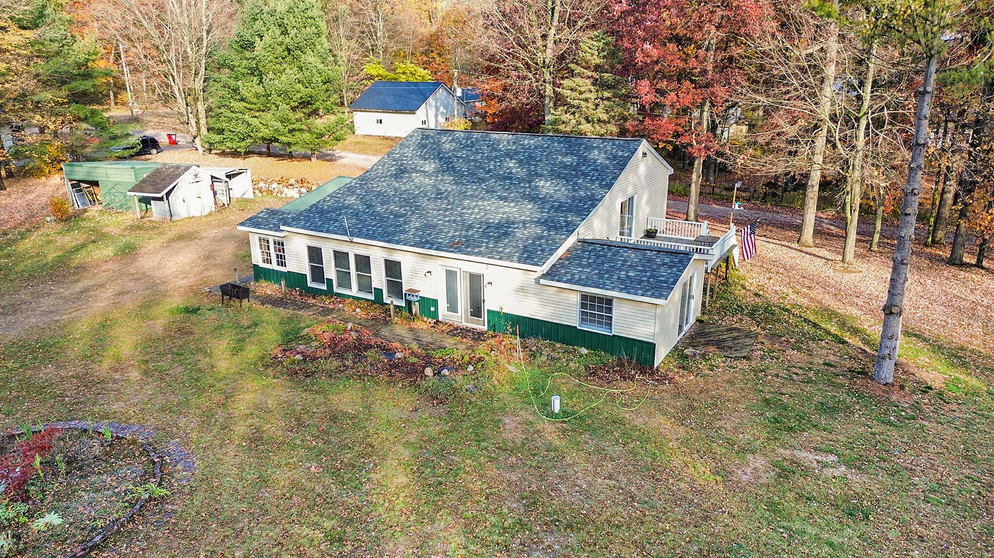 590 W Marion Road