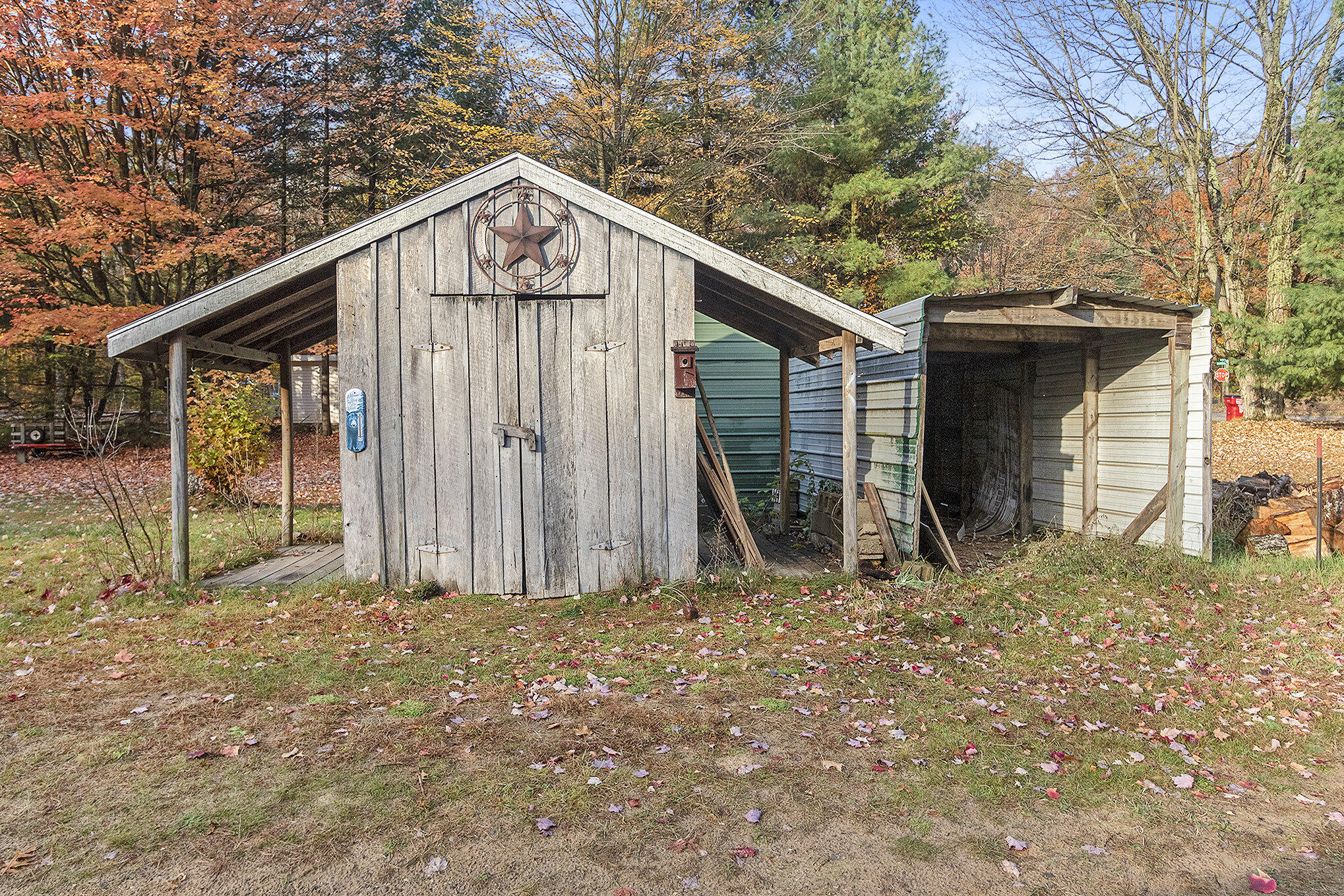 590 W Marion Road